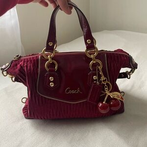 𝘉𝘶𝘳𝘨𝘶𝘯𝘥𝘺 𝘈𝘴𝘩𝘭𝘦𝘺 𝘚𝘢𝘵𝘤𝘩𝘦𝘭✨